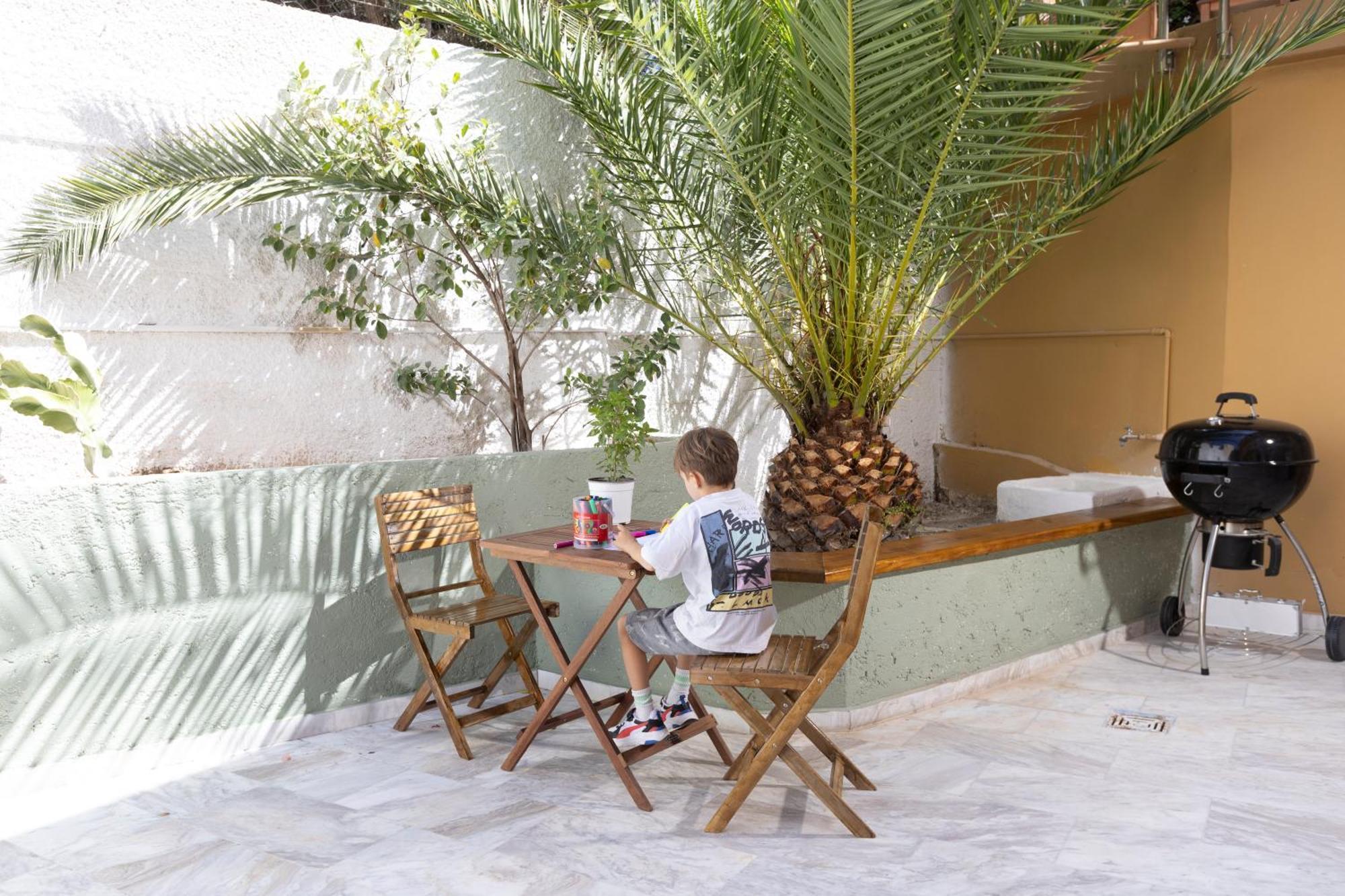 Oelia Rooms & Apartments Agia Marina  Exterior photo